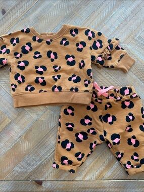George Viral Baby Girl Leopard Print Sweatshirt & Jogger Set